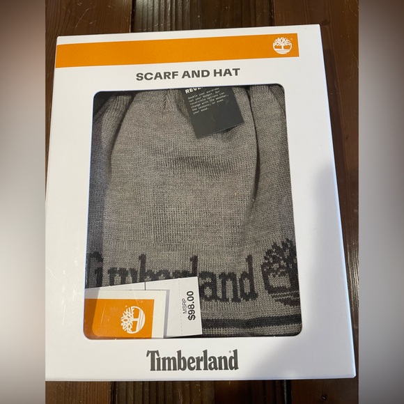 NEW Timberland Men's Scarf & Hat Gift Set